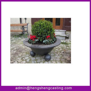 Petit tour nouveau Style en fonte pot de fleur avec <span class=keywords><strong>trois</strong></span> balles sur le fond / type de pot planteur - Product Image 1