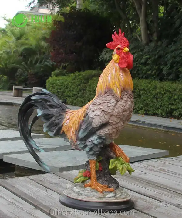 Estatua de gallo de tamaño real