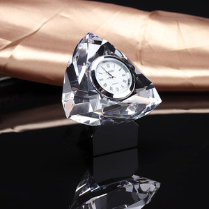 Đồng Hồ Để Bàn Pha Lê Hình Tam Giác Khắc Đồng Hồ Pha Lê Khuyến Mại - Product Image 3