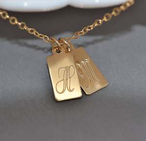 Collar personalizable con colgante rectangular de acero inoxidable, colgante con letras grabadas, inicial de 2mm de grosor - Product Image 3