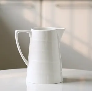 Aangepaste Grootte Latte Opschuimen Melk Jug/Pitcher Wit Melkkan