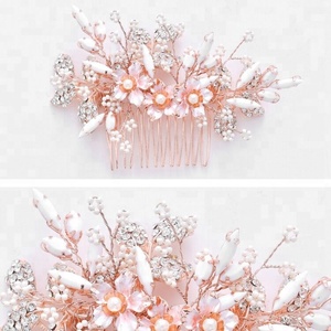 Vintage oro rosa di cristallo <span class=keywords><strong>per</strong></span> capelli da sposa pettini <span class=keywords><strong>per</strong></span> capelli di perle <span class=keywords><strong>accessori</strong></span> <span class=keywords><strong>per</strong></span> <span class=keywords><strong>damigelle</strong></span> e abito da sposa da donna - Product Image 6