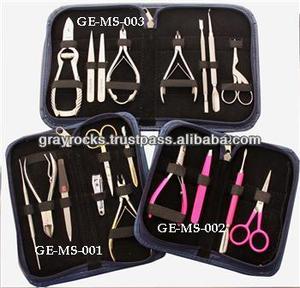 Grayrocks Stainless Steel <b>Manicure</b> <b>Kit</b> - Product Image 2