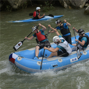 Fabrication en usine de radeaux gonflables, technologie de soudage pour radeaux, bateaux de rafting - Product Image 1