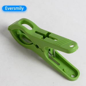 6 pièces ensemble grande taille printemps <span class=keywords><strong>pince</strong></span> à linge couette chevilles grands Clips coloré couette chevilles anti-dérapant <span class=keywords><strong>plage</strong></span> serviette Clips - Product Image 5