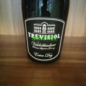 Etichette per Bottiglie di Vino Super Luminose al Buio - Design Personalizzato Temi Halloween e Pasqua Certificato CE/RoHS Servizio OEM - Product Image 1