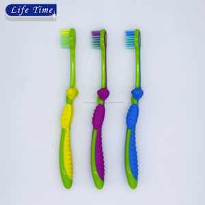 del commercio all'ingrosso carino mantis forma di maniglia 3 + per bambini spazzolino da denti private label FDA <span class=keywords><strong>banbini</strong></span> cepillo - Product Image 3