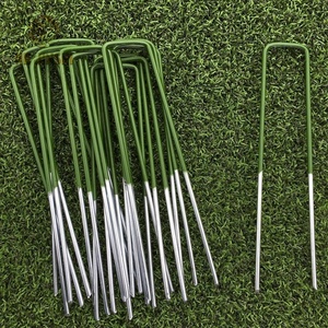 반 Green 인공 Grass 잔디 Galvanised U 핀 Metal Peg 스테이플을 고민하는듯한