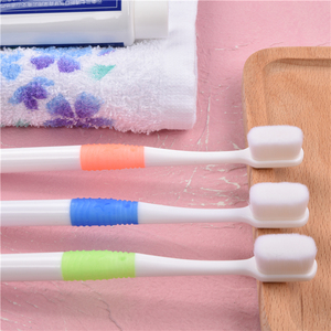 <span class=keywords><strong>Cepillo</strong></span> de <span class=keywords><strong>dientes</strong></span> de uso diario <span class=keywords><strong>cepillo</strong></span> de <span class=keywords><strong>dientes</strong></span> manual de fábrica <span class=keywords><strong>cepillo</strong></span> de <span class=keywords><strong>dientes</strong></span> barato de China para el mercado africano - Product Image 5