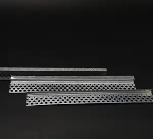 خرزة تجصيص بزاوية معدنية تستخدم لتزيين الشرفات