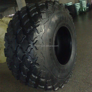 Pneus roulants de route 715x80x32mm, compactes et compacts, avec une excellente traction et une flotteurs sur un sol ample et souple - Product Image 1