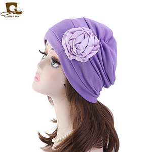 <span class=keywords><strong>Bonnet</strong></span> en vrac nouvelle mode fleur chaude enveloppement de tête <span class=keywords><strong>pas</strong></span> <span class=keywords><strong>cher</strong></span> <span class=keywords><strong>Bonnet</strong></span> <span class=keywords><strong>Hijab</strong></span> Beanie chimio casquette chapeau femmes 3D fleur Turban chapeau pour femmes TJM-241H - Product Image 3