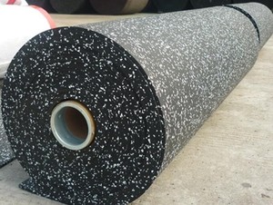 Revêtement de sol en caoutchouc emboîtable, tapis de sport en rouleaux/dalles pour salle de sport - Product Image 5