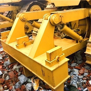 Maquinaria de excavadora de segunda mano Komatsu D5K con componente de caja de cambios central - Product Image 5