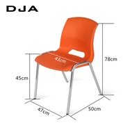 Chaises de salle à manger en plastique modernes et contemporaines, empilables et convertibles, pour petites commandes OEM/ODM, idéales pour écoles, églises, hôtels, entrepôts et appartements