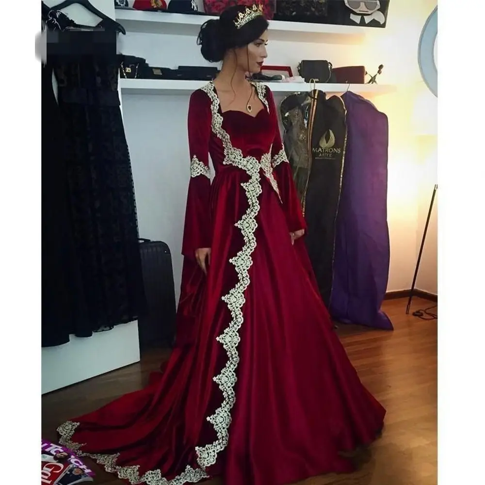 Ả Rập Dubai Dài Tay Áo Kaftan Evening Dresses Burgundy Nhung Cổ Điển Hồi Giáo Prom Đảng Gowns