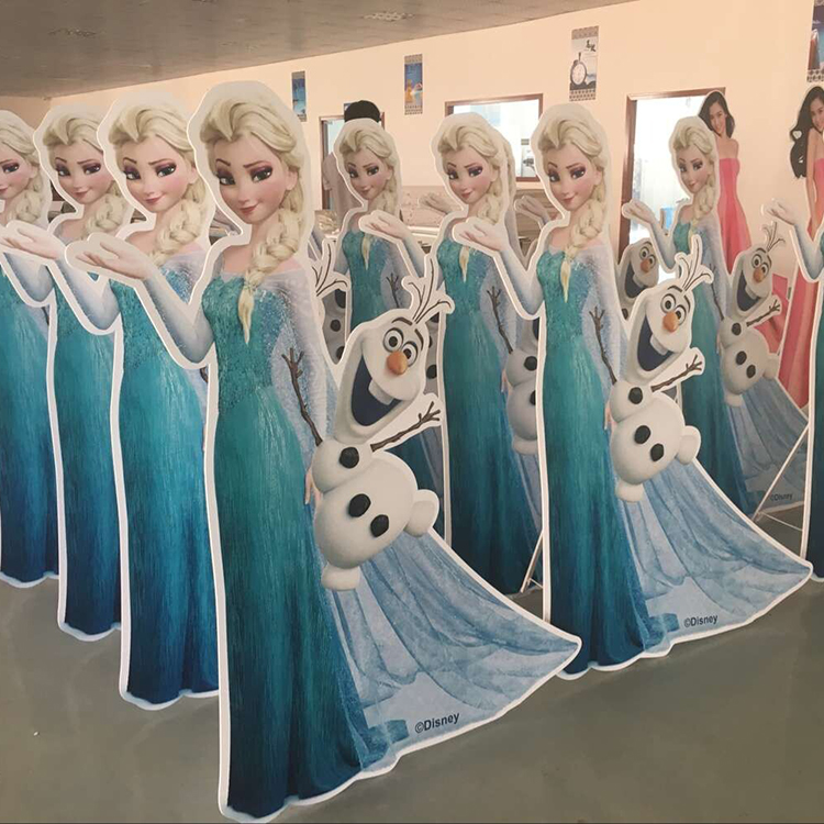 Жесткая пенопластовая доска из ПВХ с вырезами, устойчивая к ветру картонная стойка в натуральный размер