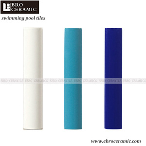 Accessorio per bordo piscina in ceramica blu per esterni con bordo arrotondato, tipo Aqua Arena - Product Image 2