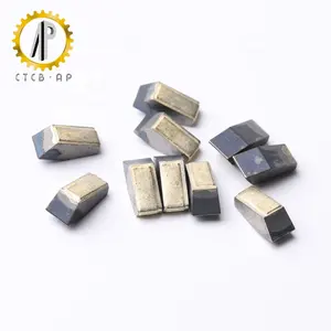 Tungsten carbide pretinned saw tips with sandwich silver solder