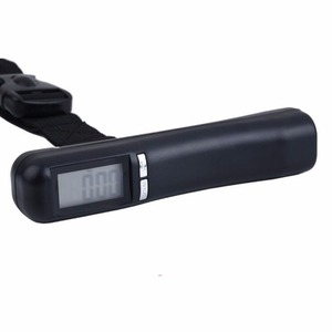 대형 LCD 디스플레이 및 항공사 여행을 위한 110lbs/50kg 용량이 있는 디지털 교수형 우편 수하물 저울, 블랙 스케일 - Product Image 2
