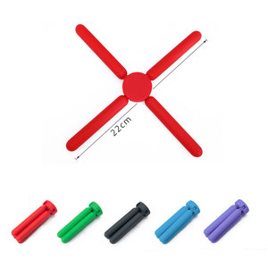 Non-slip In <span class=keywords><strong>Silicone</strong></span> Pieghevole Trivets Pieghevole <span class=keywords><strong>Silicone</strong></span> Ciotola Trivets ,Pot Holder, di Cottura Pad Caldo - Product Image 2