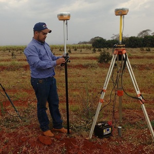 Equipo de Topografía de Alta Precisión GPS RTK de Doble Frecuencia L1, L2 - Product Image 1