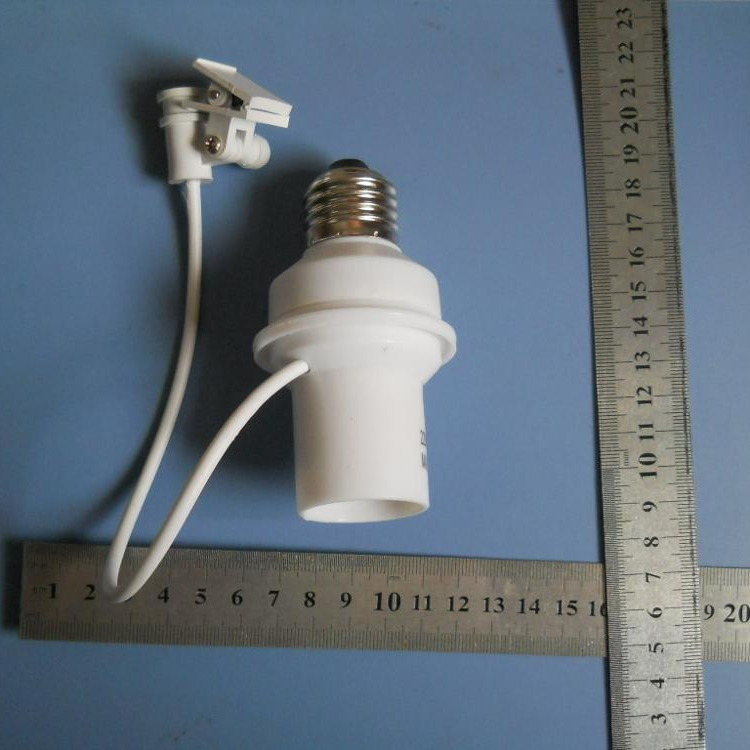 Держатель лампы с ночным датчиком