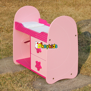 En gros bébé en bois belle <span class=keywords><strong>18</strong></span> <span class=keywords><strong>pouces</strong></span> <span class=keywords><strong>poupée</strong></span> <span class=keywords><strong>lit</strong></span> superposé miniature en bois rose <span class=keywords><strong>18</strong></span> <span class=keywords><strong>pouces</strong></span> <span class=keywords><strong>poupée</strong></span> <span class=keywords><strong>lit</strong></span> superposé avec rangement W06B025 - Product Image 3