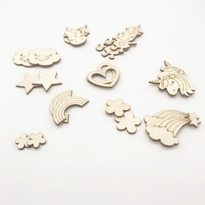 Juego de 50 Rodajas de Madera Ecológicas de 3mm con Diseño de Unicornio Navideño, con Varios Patrones para Manualidades en Madera, Cajas y Letreros de Pared - Product Image 3
