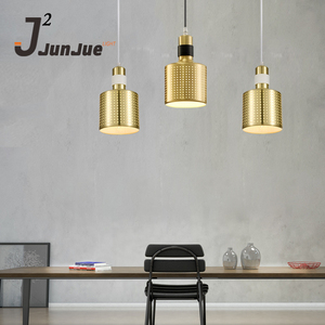 2017 moderno nuovo design elettrolitico hollow oro <span class=keywords><strong>paralume</strong></span> e14 ciondolo appeso luce - Product Image 2