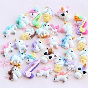 Colori misti artigianato in resina Charms <span class=keywords><strong>cavallo</strong></span> unicorno per decorazione telefono fai da te Kit melma posteriore piatta cabochon Kawaii giocattoli per capelli - Product Image 3