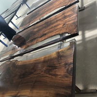 Table à manger de luxe dalle de noyer noir américain + table design en résine époxy sur mesure