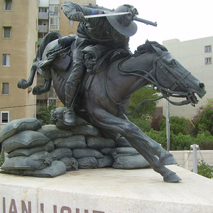 Guerrier en métal et cheval <span class=keywords><strong>de</strong></span> course sculpture <span class=keywords><strong>de</strong></span> <span class=keywords><strong>guerre</strong></span> <span class=keywords><strong>napoléon</strong></span> sur cheval sautant statue en bronze - Product Image 4
