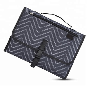 Portátiles de viaje exterior <span class=keywords><strong>cambiador</strong></span> Mat portátil bebé <span class=keywords><strong>cambiador</strong></span> de pañales <span class=keywords><strong>con</strong></span> cojín de cabeza y <span class=keywords><strong>bolsillos</strong></span> - Product Image 2
