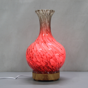 Hidly แจกันแก้วหอมระเหย100มล.,เครื่องพ่นไอน้ำน้ำมันหอมระเหยพร้อมไฟ LED หลากสีเครื่องทำความชื้นละอองน้ำเย็นราคาโรงงานสำหรับรีสอร์ท - Product Image 4