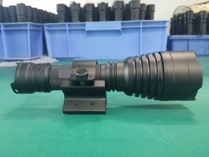 B58Uズーム可能500ルーメン525グリーン防水ハンティング<span class=keywords><strong>LED</strong></span>懐中電灯ルーメン最も明るい充電式トーチライト - Product Image 4