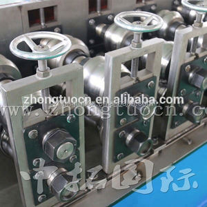Suministro de alta calidad <span class=keywords><strong>uva</strong></span> juego frío prensa C correa de acero en forma de C rollo canal que forma la máquina - Product Image 2