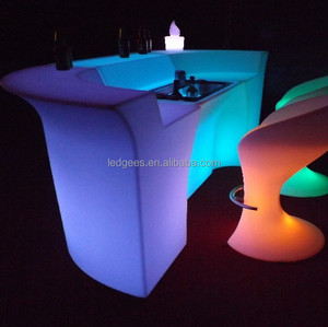 Mostrador de barra LED moderno Coolqing, muebles de plástico luminosos geniales para el hogar y bares comerciales, venta de mesas de fiesta - Product Image 5