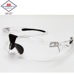 Elegantes lentes de policarbonato y gafas de seguridad con montura de silicona para protección ocular - Product Image 2