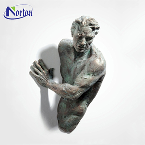 Patung Dinding Pria 3D Logam Realistis Desain Seni Modern untuk Dijual - Product Image 2