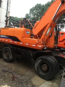 Utilisé sur pneus Doosan dh210 dx150 dx140w dh210-7 pelle pneus prix bas vente - Product Image 4