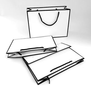 Sacchetti di carta per la spesa con Logo stampato personalizzato abbigliamento di lusso <span class=keywords><strong>porta</strong></span> regali borsa per imballaggio - Product Image 3
