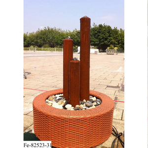 Fontaine d'eau de <span class=keywords><strong>jardin</strong></span> en acier Corten avec rotin - Product Image 3