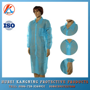 Coloré non - tissé <span class=keywords><strong>jetable</strong></span> <span class=keywords><strong>blouse</strong></span> de <span class=keywords><strong>laboratoire</strong></span> médical manchette élastique pour adultes - Product Image 3