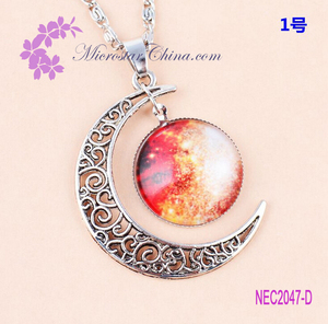 2016 Venta Caliente de La Luna de Cristal Nebula Galaxy luna creciente collar Para La Venta - Product Image 1