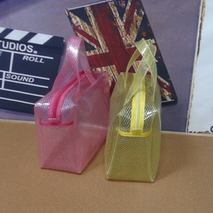 Tùy chỉnh sinh thái thân thiện <span class=keywords><strong>PVC</strong></span> <span class=keywords><strong>Net</strong></span> Túi mỹ phẩm không thấm nước du lịch phụ nữ phong cách với dây kéo đóng cửa có sẵn trong cho màu hồng rõ ràng màu vàng - Product Image 5