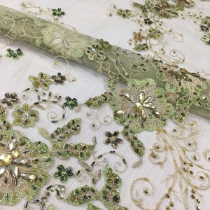Elegante Tessuto in Pizzo Verde Ricamato con Perline Alta Qualità Pizzo con Cristalli e Strass Fatti a Mano <span class=keywords><strong>per</strong></span> <span class=keywords><strong>Abiti</strong></span> da Sera - Product Image 5