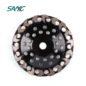 Disco abrasivo <span class=keywords><strong>de</strong></span> diamante <span class=keywords><strong>de</strong></span> <span class=keywords><strong>7</strong></span> <span class=keywords><strong>pulgadas</strong></span> con segmentos <span class=keywords><strong>de</strong></span> flecha para pulir piedra y hormigón con amoladora angular - Product Image 3