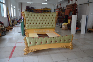 Tissu <span class=keywords><strong>vert</strong></span> matelassé en bois Style Baroque, nouveau Design, pour <span class=keywords><strong>lit</strong></span> King Size, meubles de chambre à coucher, <span class=keywords><strong>lit</strong></span> de mariage en bois romatique - Product Image 3
