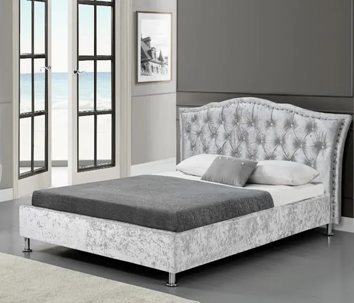 Exklusives italienisches Design getuftetes und genageltes PU-Bett aus Kunstleder